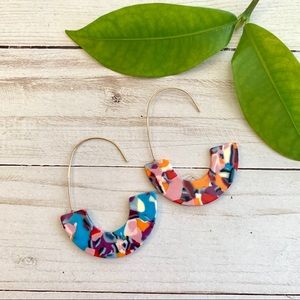 ✨3 for $15✨ multicolor open wire resin hoops